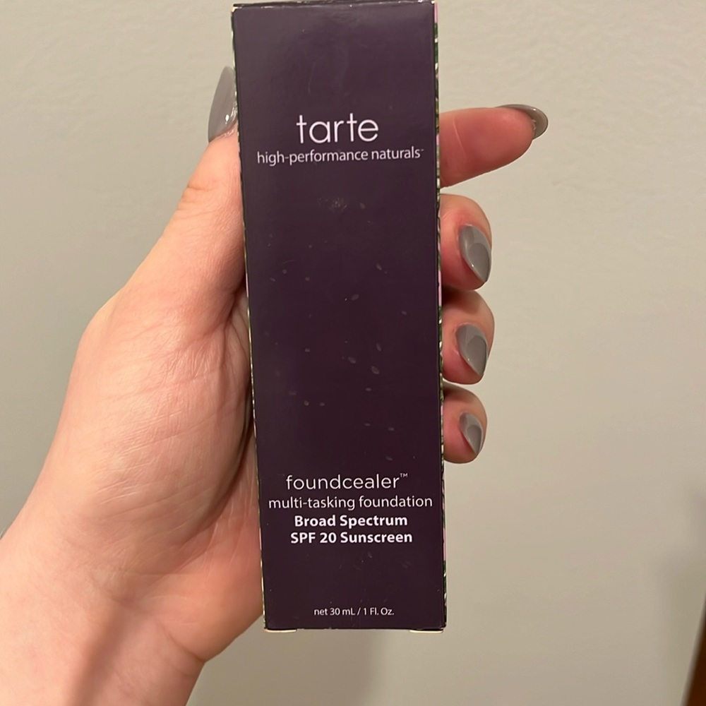 Tarte foundcealer
